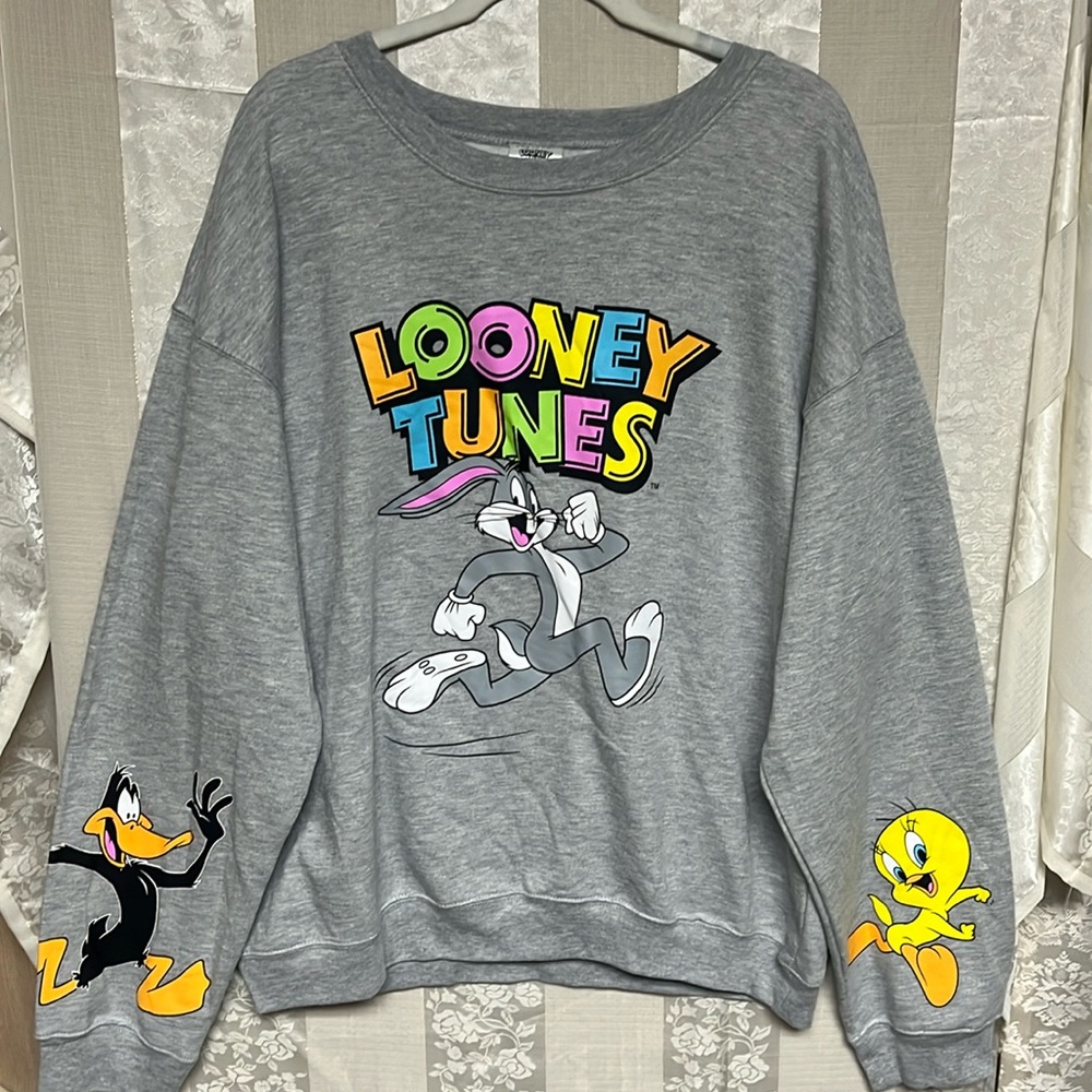 Women’s Looney Tunes Sweatshirt Size XXL (19) EUC